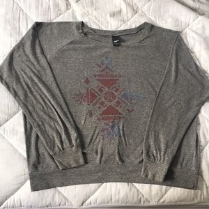 OBEY long-sleeved graphic tee! ❣️super soft